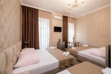 Семейный номер Делюкс (5 взрослых) в Гостевом доме Star Hotel